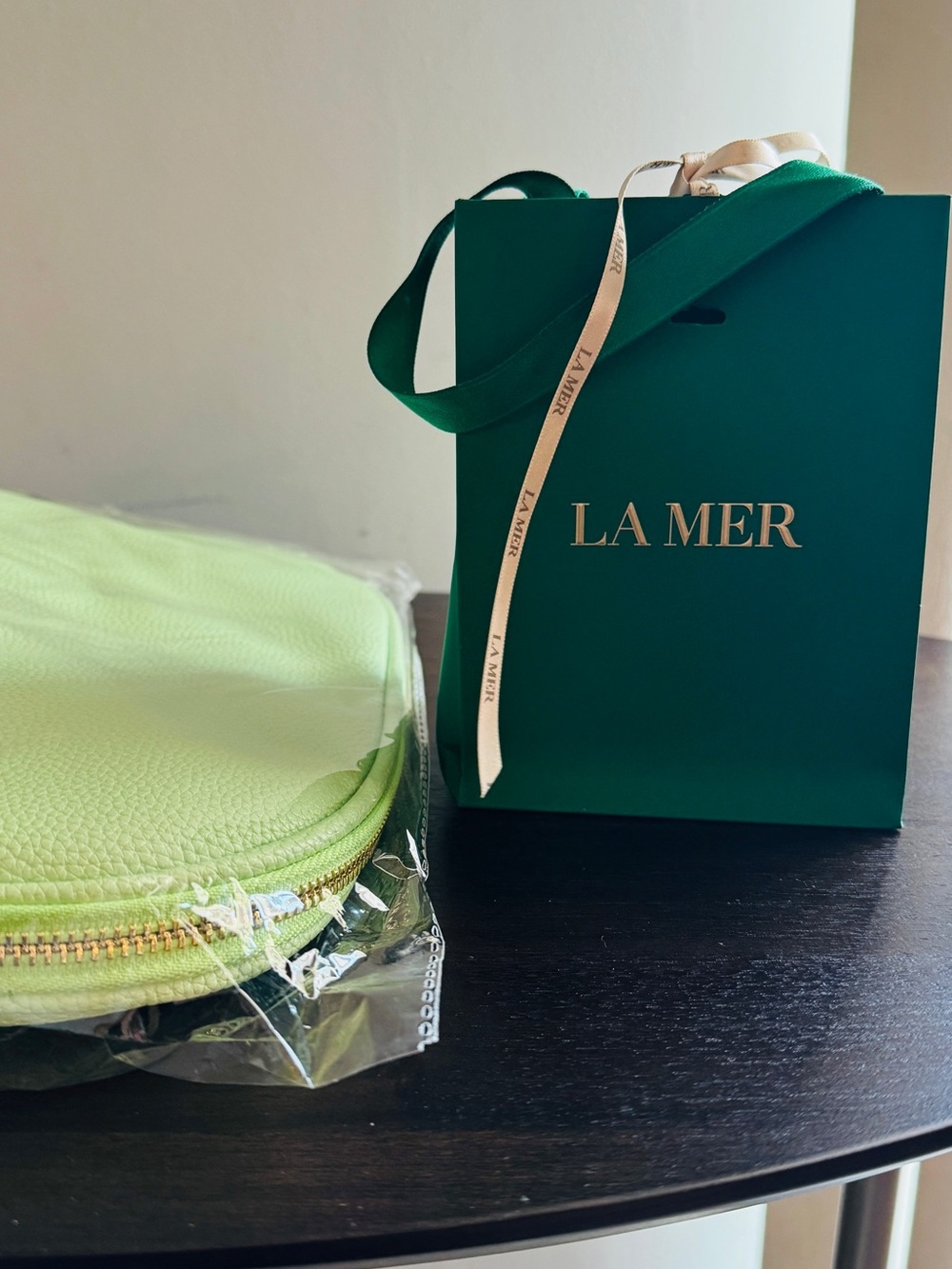 NEW!**La Mer Mini (4-Peace) Skincare Gift Set with green cosmetic Bag - Picture 8 of 9